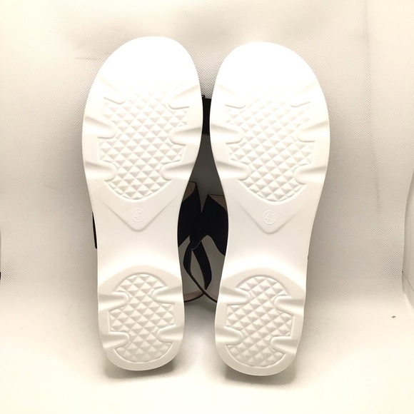 NWOB Womens Fashion Red or Black Open Toe Ankle Strap Sandals Size 10 - Picture 9 of 11